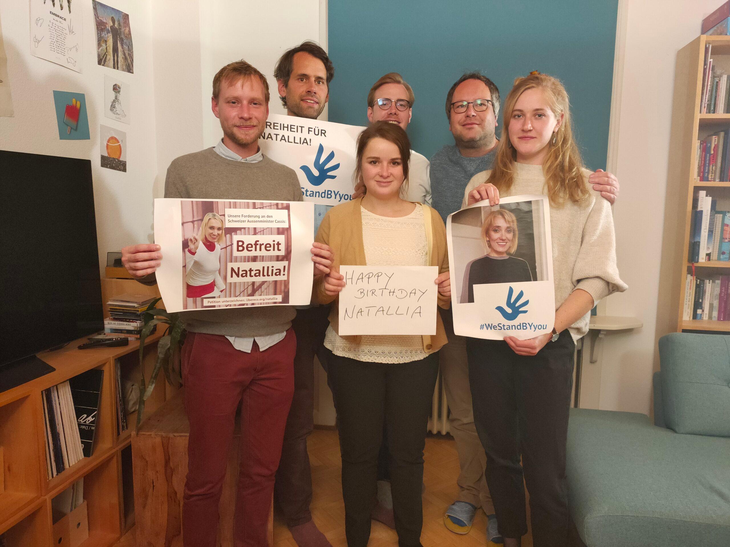 Solidarität mit Natallia Hersche: Postkarten, Appellbriefe und Online-Petition