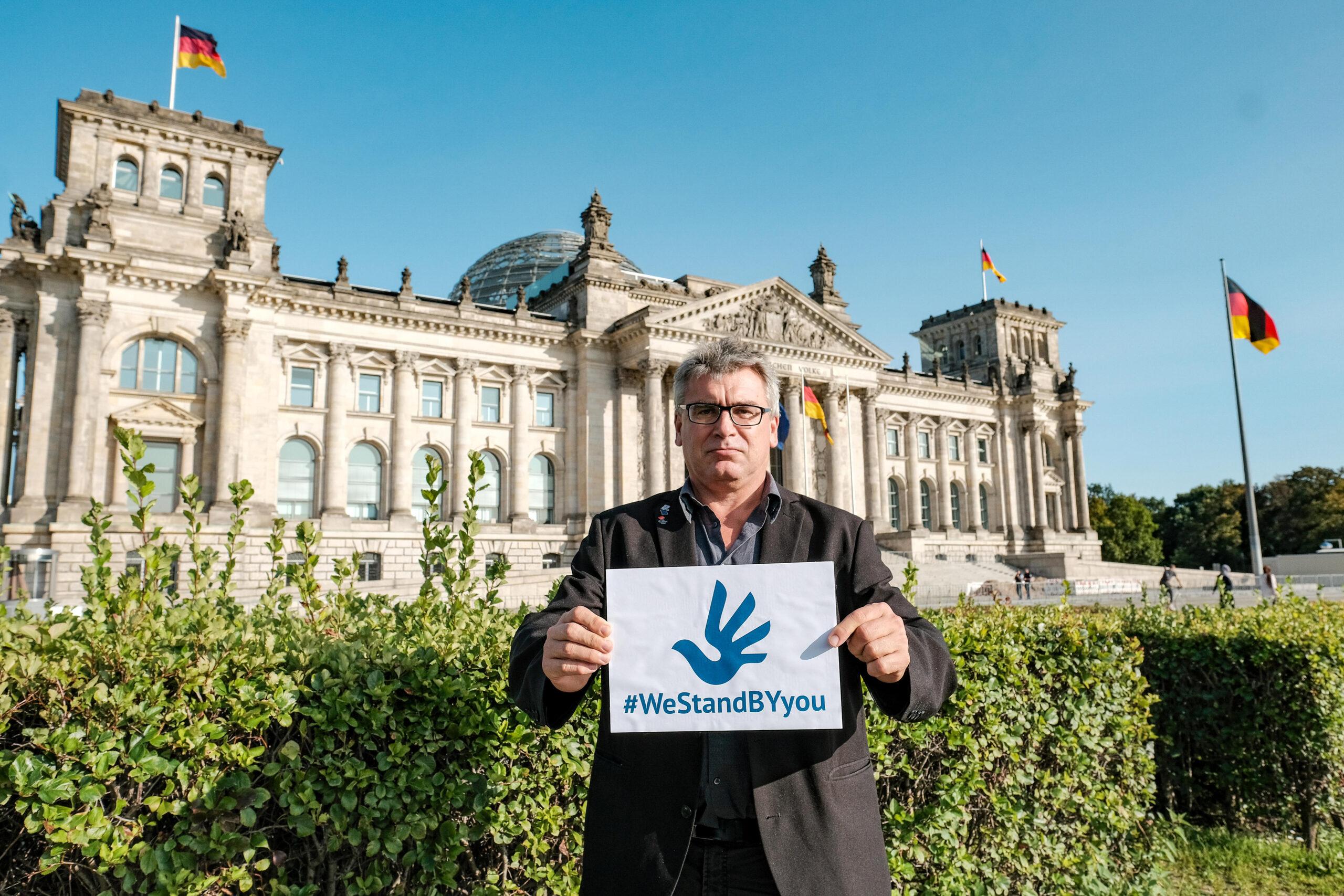 Drei weitere Abgeordnete des Deutschen Bundestags übernehmen Patenschaften für Yulia Shardyka, Yury Vaskrasenski und Ihar Yarmolau